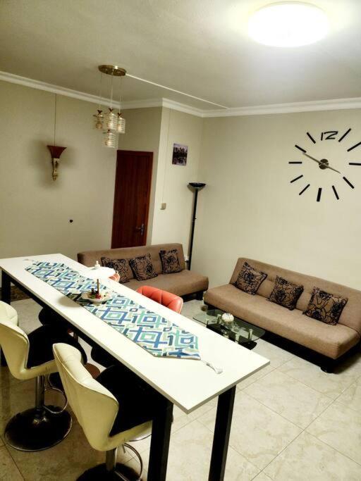 Flic-en-Flacq Kot Nu - Beach Themed Apartment - 3 Mins Walk From The Sea מראה חיצוני תמונה